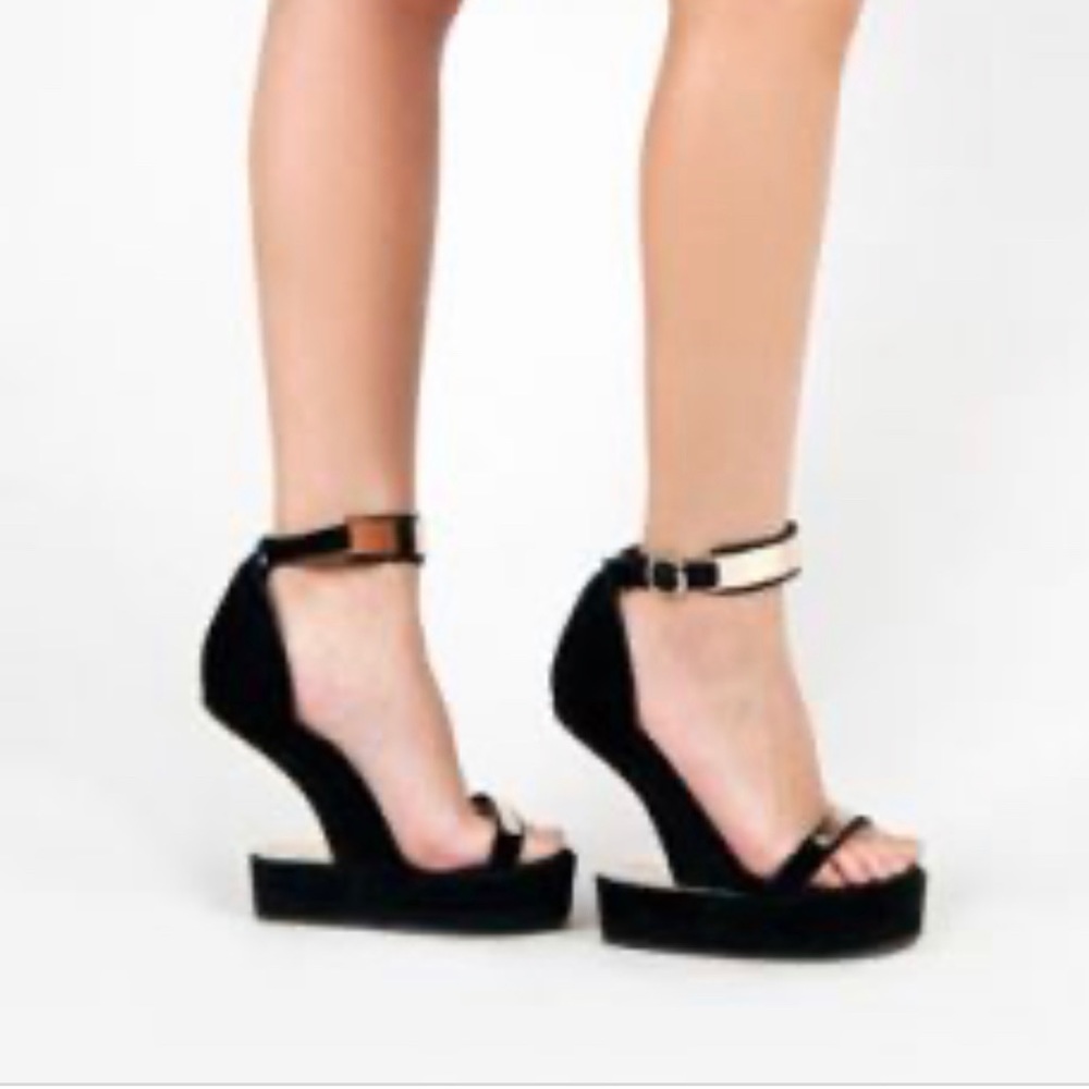 Jeffrey Campbell Huvr Suede/Gold platform